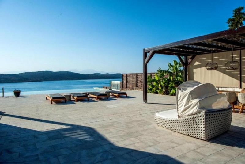 Plaka bei Elounda Traumhafte Luxus-Villa mit sieben Zimmern direkt am Meer. Atemberaubender Meer- und Insel-Blick. Plaka, Elounda. Haus kaufen